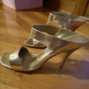 Nine West - Gold Heels - Never Worn